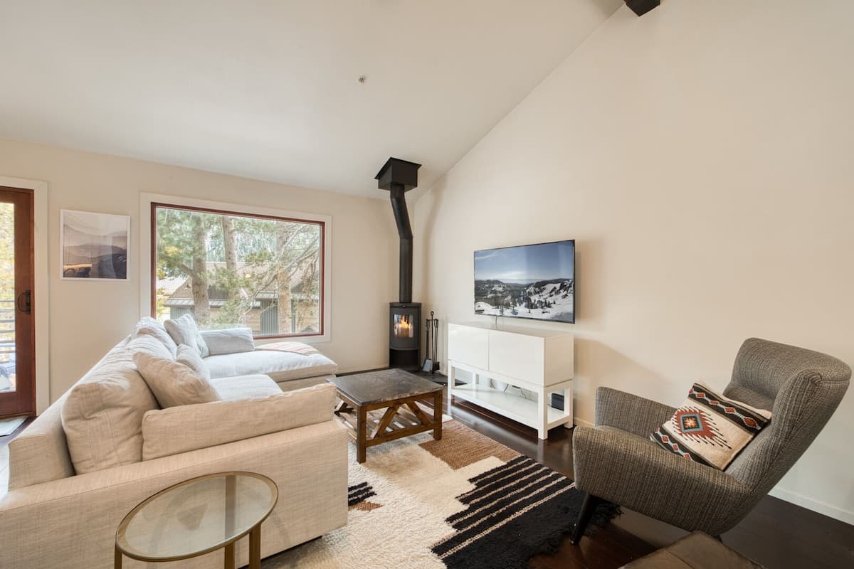 Valley View Townhome Steps to Palisades Tahoe - Photo 1