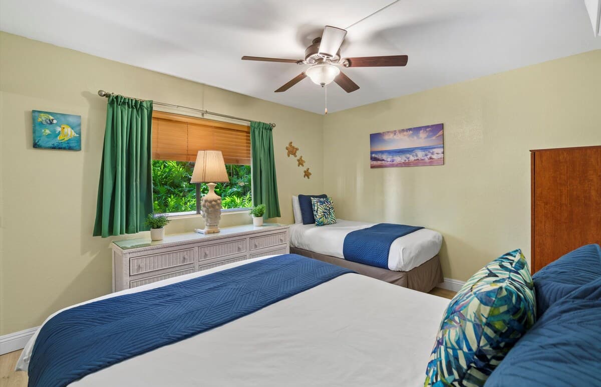 Condo in Kihei · ★4.77 · 2 bedrooms · 4 beds · 2 shared baths - Photo 4