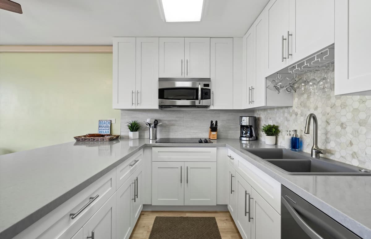 Condo in Kihei · ★4.77 · 2 bedrooms · 4 beds · 2 shared baths - Photo 2