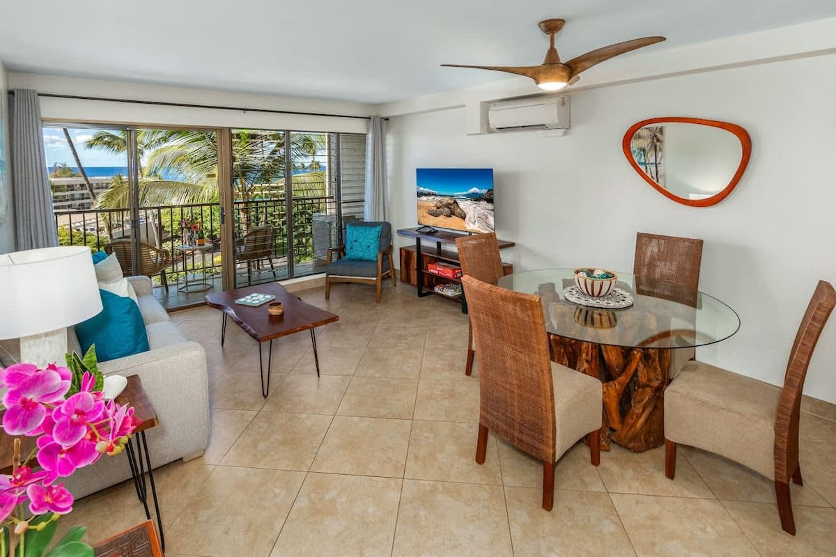 Stylish Hawaiian Tropical Oceanview Vistas - Photo 1
