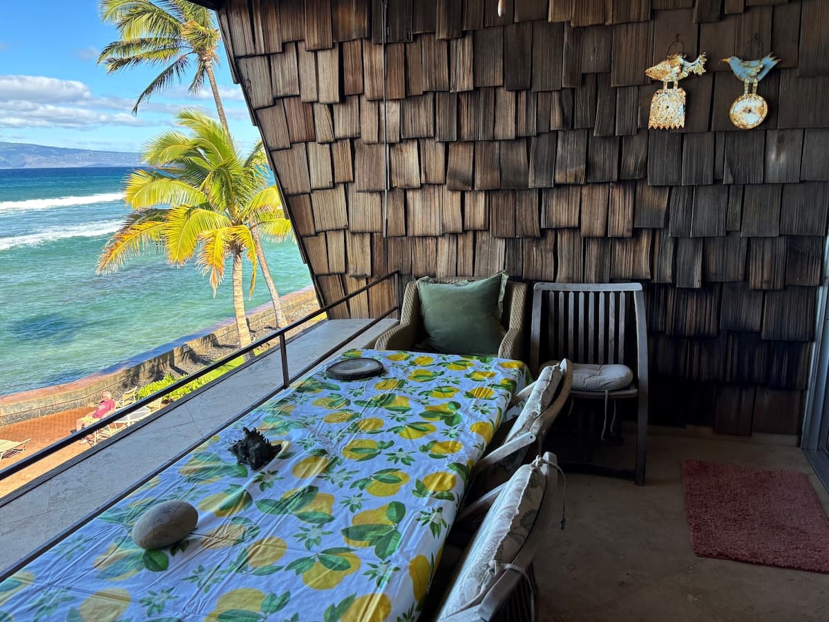 Condo in Lahaina · ★5.0 · 2 bedrooms · 2 beds · 2 baths - Photo 3