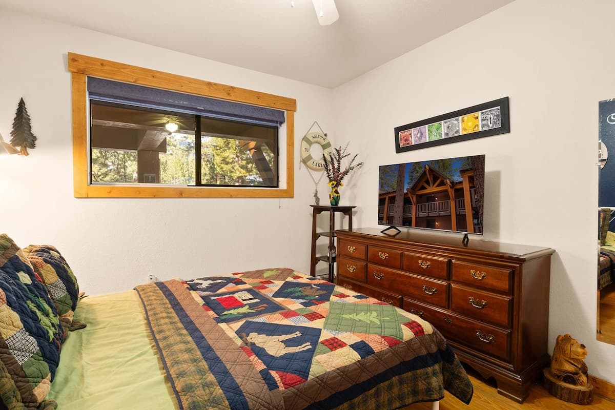 Condo in Incline Village · ★5.0 · 3 bedrooms · 3 beds · 3 private baths - Photo 4