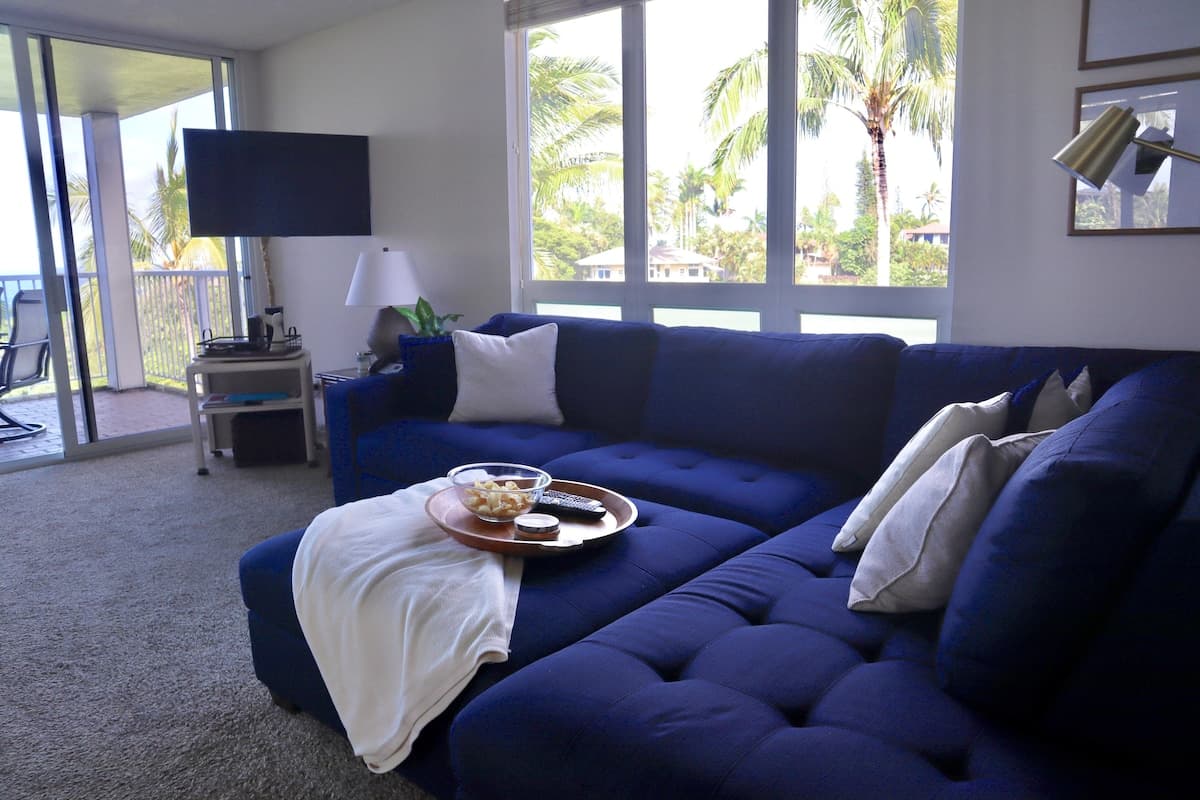 Condo in Princeville · ★4.67 · 1 bedroom · 2 beds · 2 private baths - Photo 4