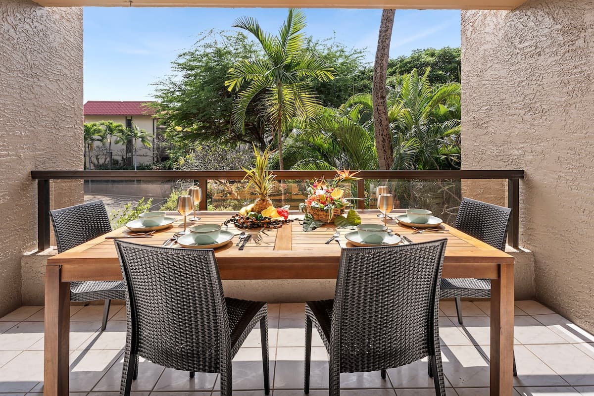 Condo in Kailua-Kona · ★4.92 · 1 bedroom · 2 beds · 2 baths - Photo 5