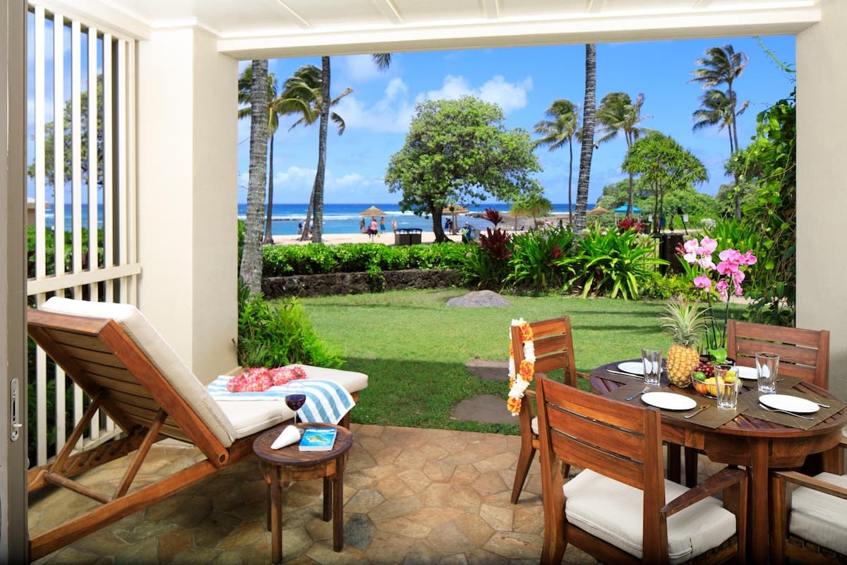 Villa in Kahuku · ★4.91 · Studio · 2 beds · 1 private bath - Photo 2