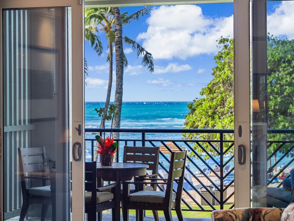 Villa in Kahuku · ★4.91 · Studio · 2 beds · 1 private bath - Photo 1