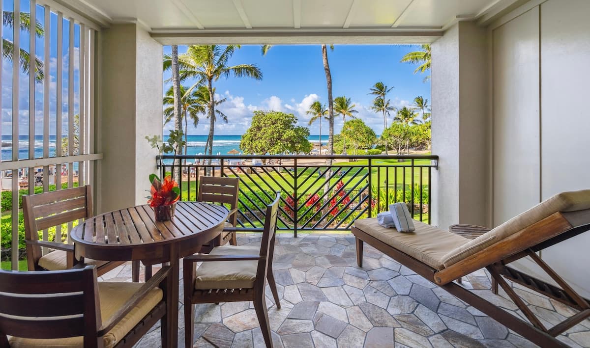 Villa in Kahuku · ★4.91 · Studio · 2 beds · 1 private bath - Photo 2