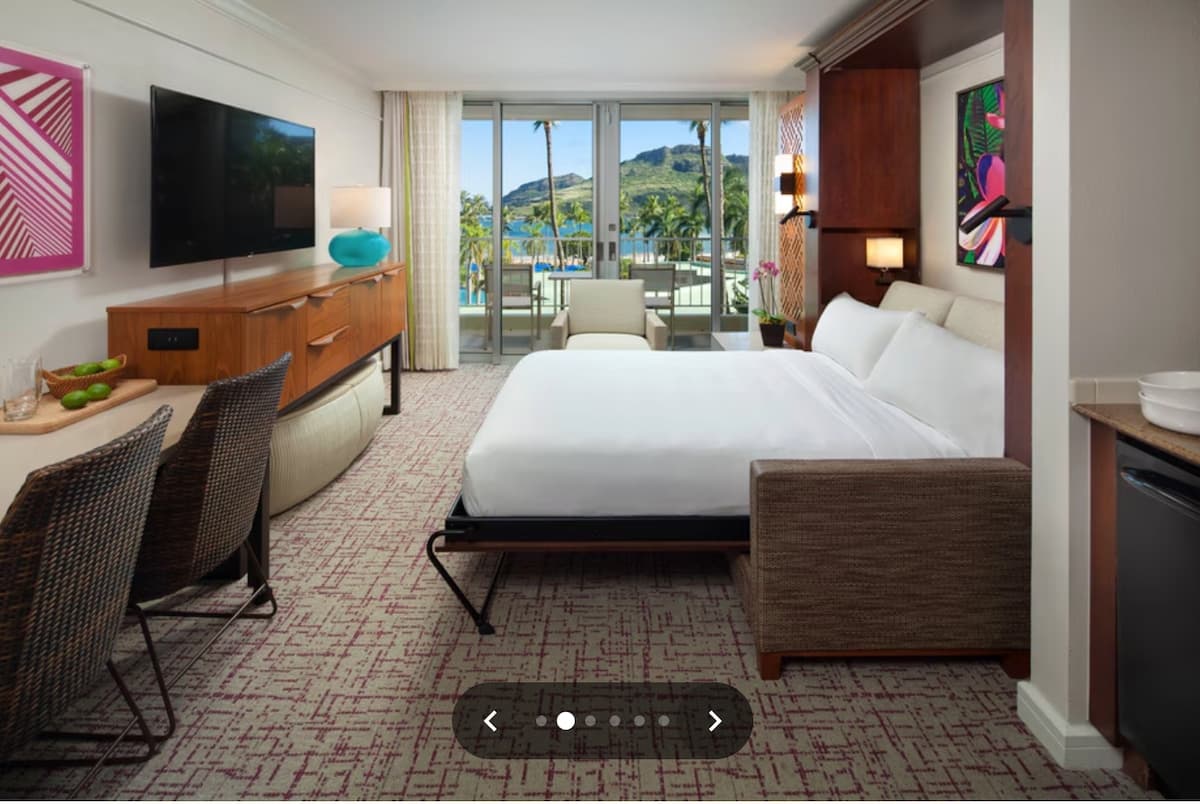 Condo in Lihue · ★4.8 · 1 bedroom · 2 beds · 2 baths - Photo 5