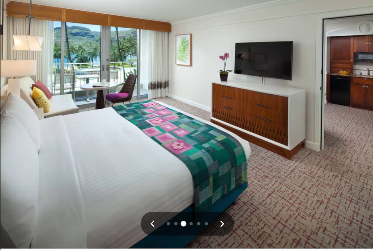 Condo in Lihue · ★4.8 · 1 bedroom · 2 beds · 2 baths - Photo 3