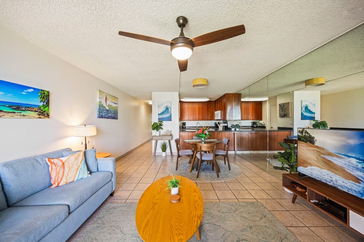 Charming Elegant Oceanview 1Bd 2Ba Front Building - Photo 2