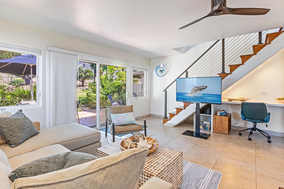Townhouse in Lahaina · ★5.0 · 2 bedrooms · 4 beds · 2 private baths - Photo 1