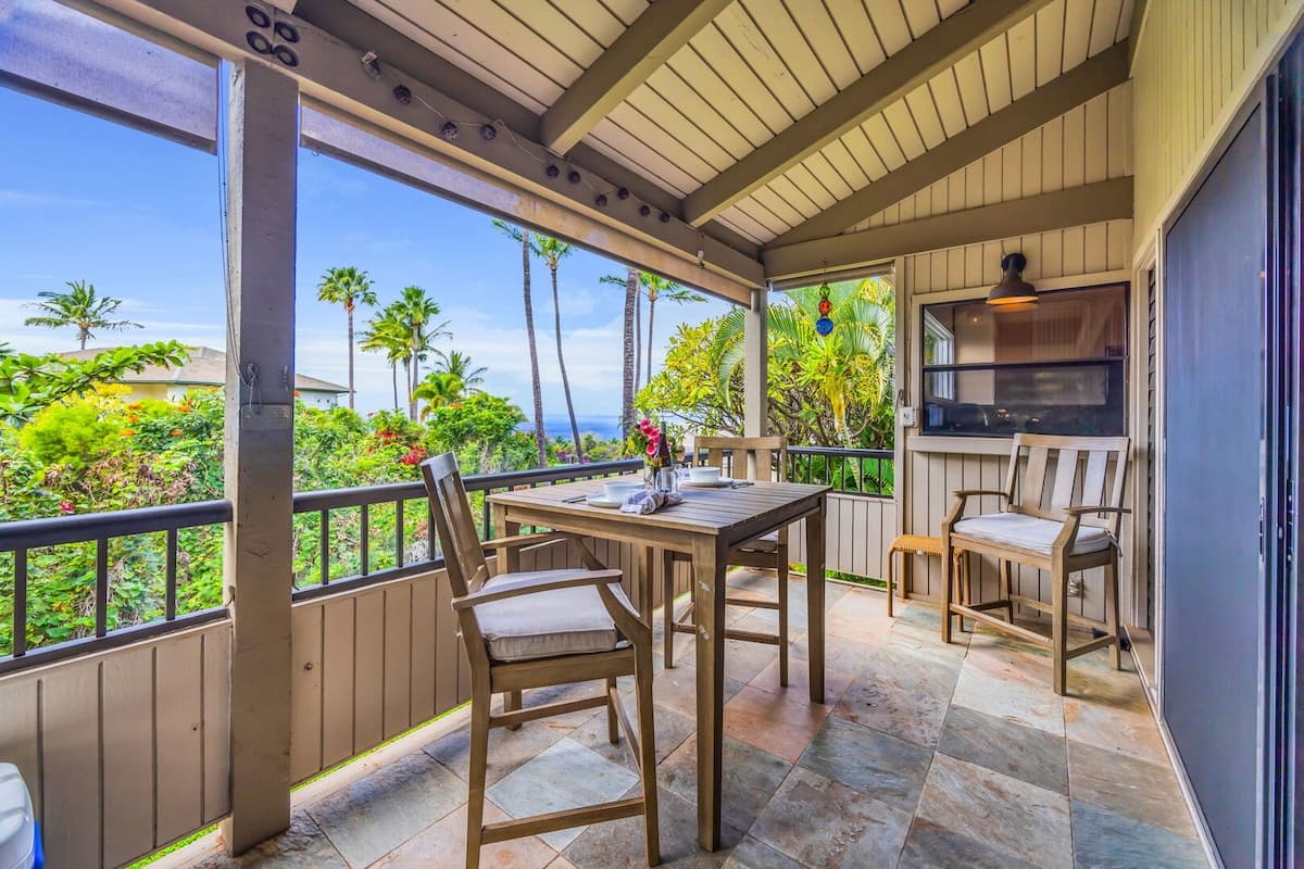 Condo in Kihei · ★5.0 · 2 bedrooms · 4 beds · 2 private baths - Photo 2