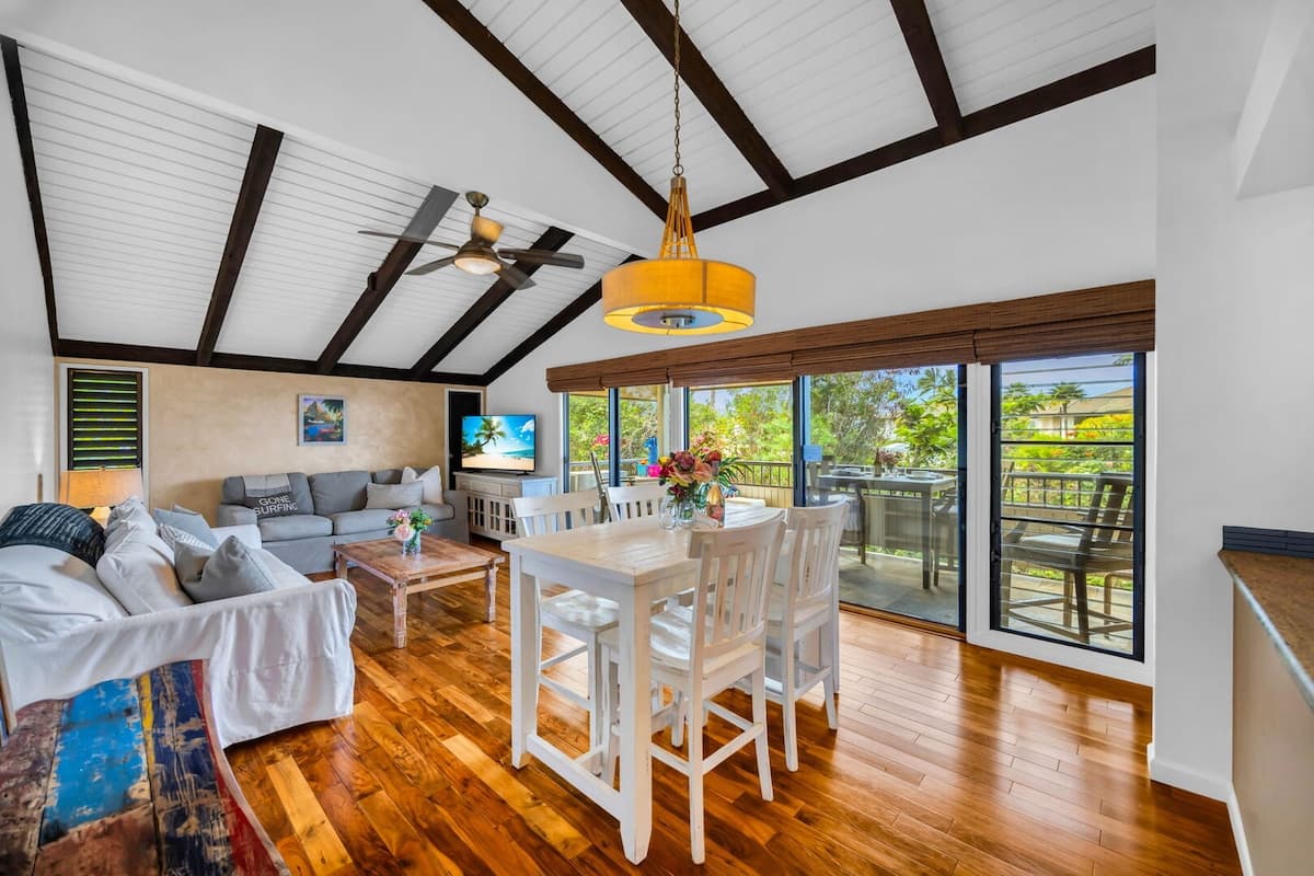 Condo in Kihei · ★5.0 · 2 bedrooms · 4 beds · 2 private baths - Photo 5
