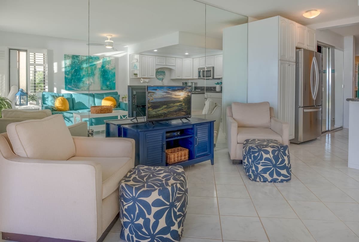 Condo in Wailuku · ★4.83 · 1 bedroom · 2 beds · 1 bath - Photo 5