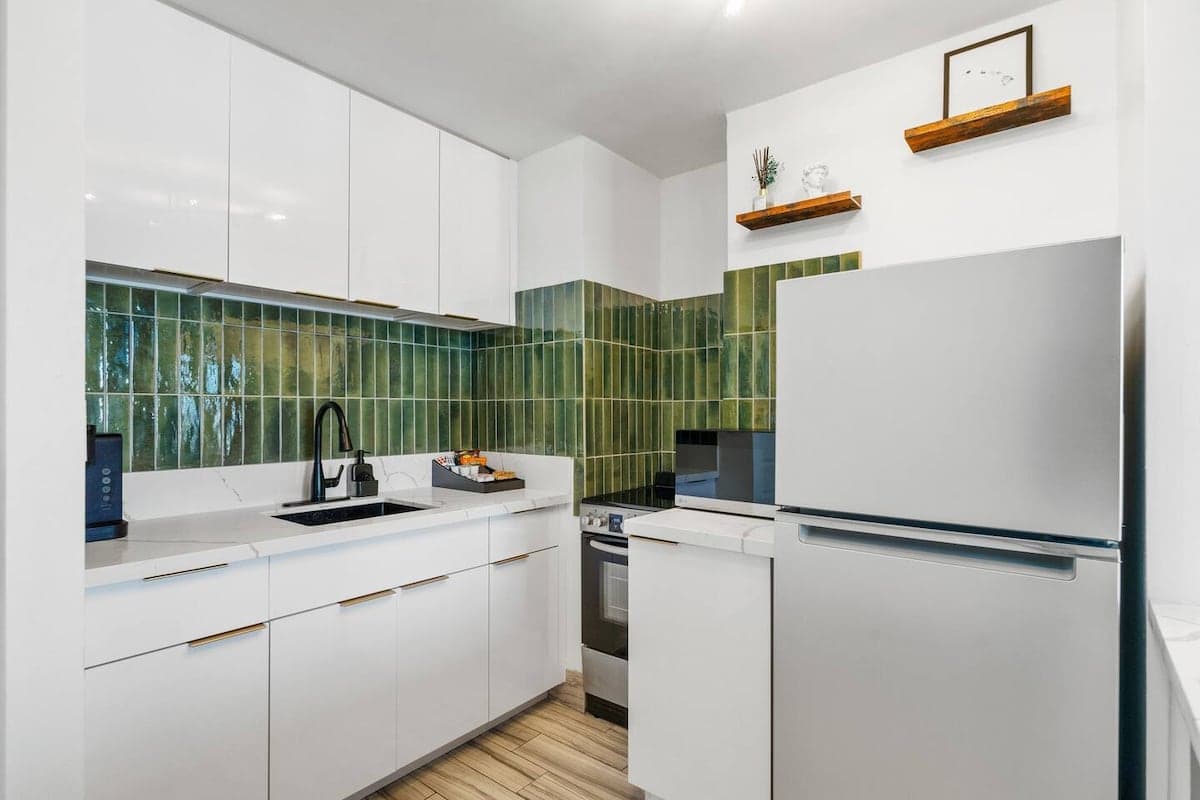 Resort in Honolulu · ★4.97 · 1 bedroom · 2 beds · 1 private bath - Photo 5