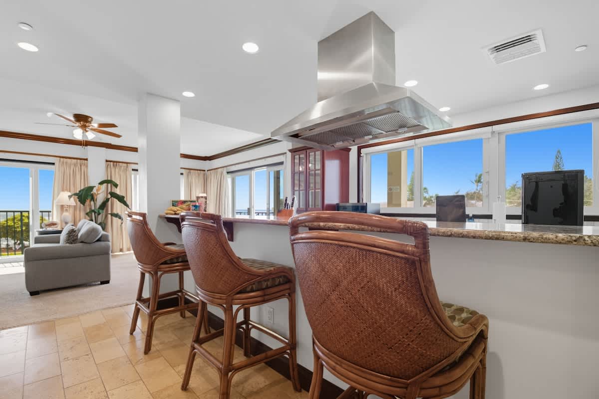 Condo in Kapaa · ★4.91 · 2 bedrooms · 3 beds · 3 baths - Photo 3
