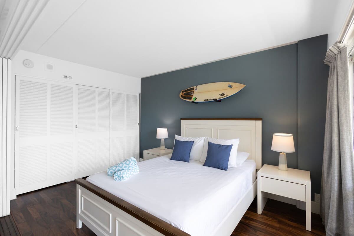 Condo in Honolulu · ★5.0 · 1 bedroom · 3 beds · 1 private bath - Photo 5