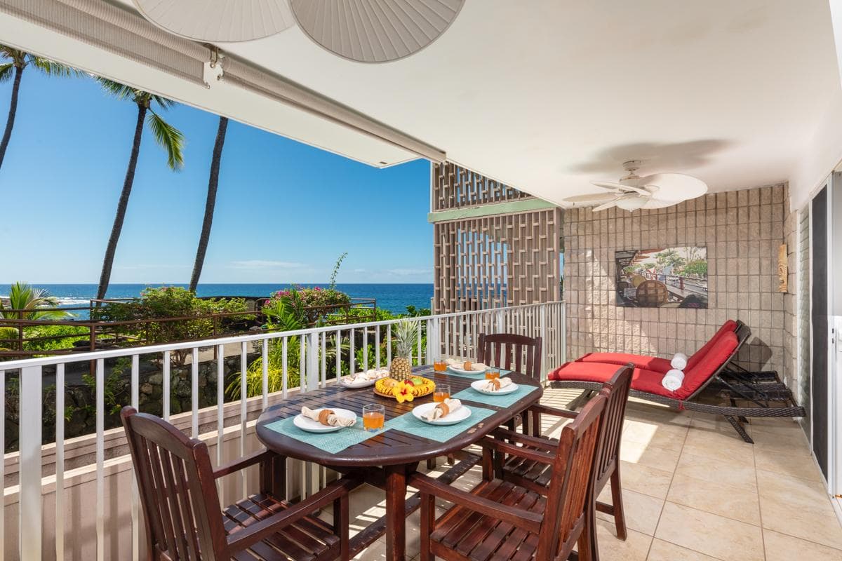 Condo in Kailua-Kona · ★4.86 · 2 bedrooms · 3 beds · 2 private baths - Photo 4