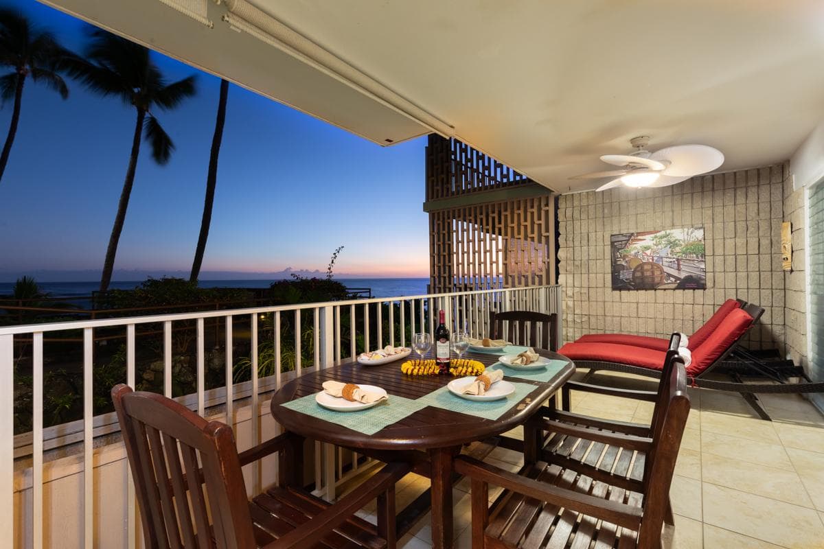 Condo in Kailua-Kona · ★4.86 · 2 bedrooms · 3 beds · 2 private baths - Photo 1