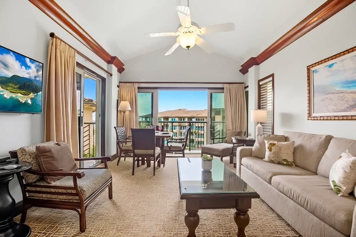 Condo in Kapaa · ★4.67 · 2 bedrooms · 3 beds · 2.5 baths - Photo 3