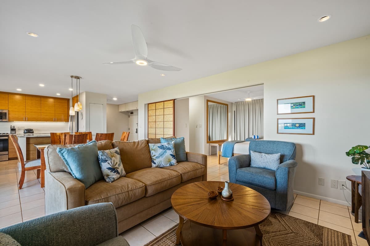 Condo in Kihei · ★5.0 · 2 bedrooms · 4 beds · 2 baths - Photo 4