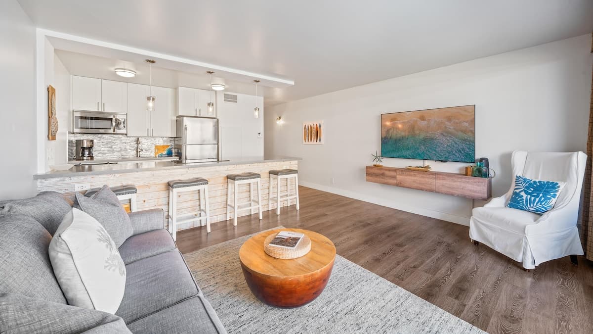 Condo in Kihei · ★5.0 · 1 bedroom · 2 beds · 1 private bath - Photo 5