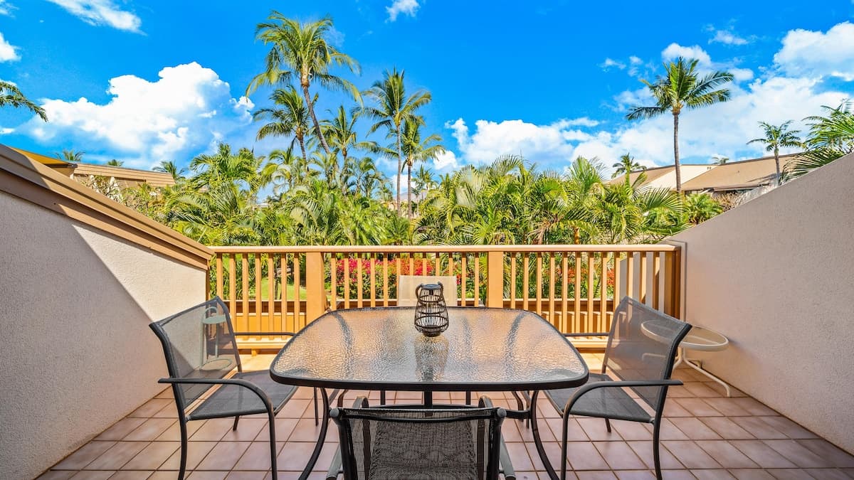 Condo in Kihei · ★5.0 · 2 bedrooms · 2 beds · 2 private baths - Photo 5