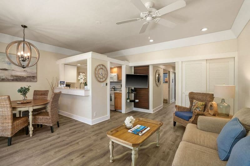 Poipu Oceanviewcondo w/ resort pool access - Photo 1