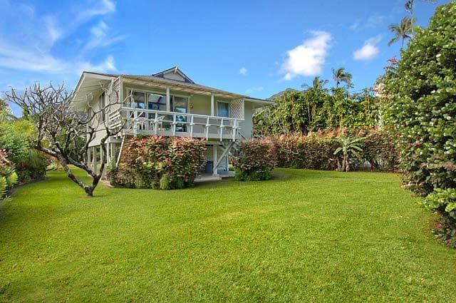 Cabin in Hanalei · ★4.8 · 2 bedrooms · 2 beds · 1 bath - Photo 3