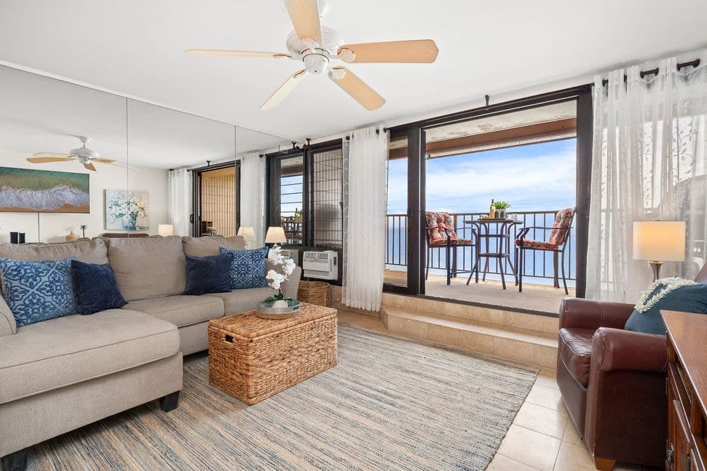 Spectacular Oceanfront Views - Photo 4