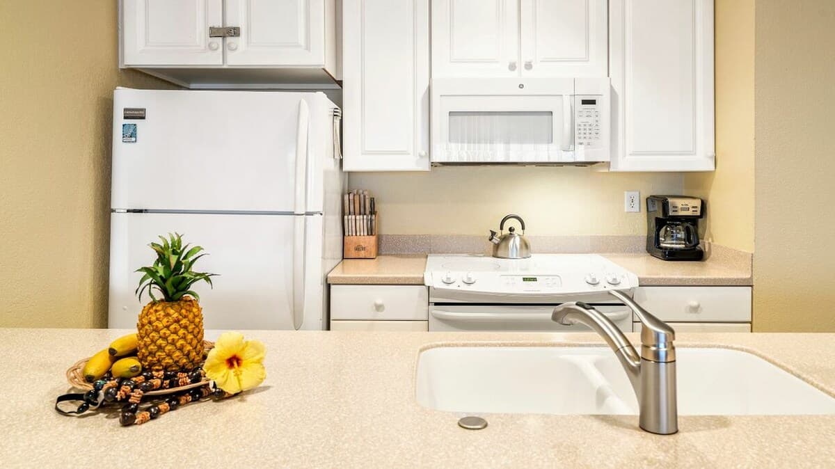 Condo in Kailua-Kona · ★5.0 · 1 bedroom · 1 bed · 1 bath - Photo 3