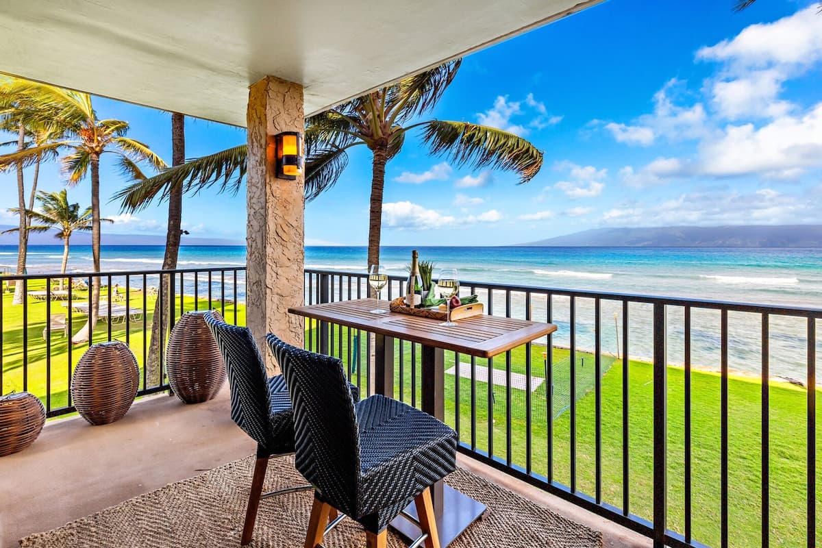 Condo in Lahaina · ★5.0 · 1 bedroom · 2 beds · 1 bath - Photo 2