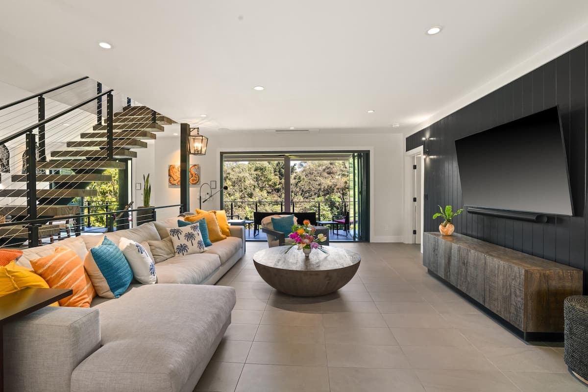 Home in Princeville · ★5.0 · 4 bedrooms · 5 beds · 4.5 baths - Photo 5