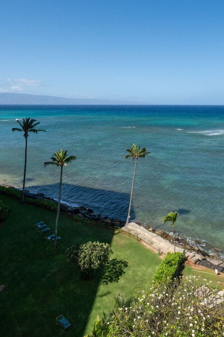 Home in Lahaina · ★5.0 · 2 bedrooms · 3 beds · 2 private baths - Photo 1