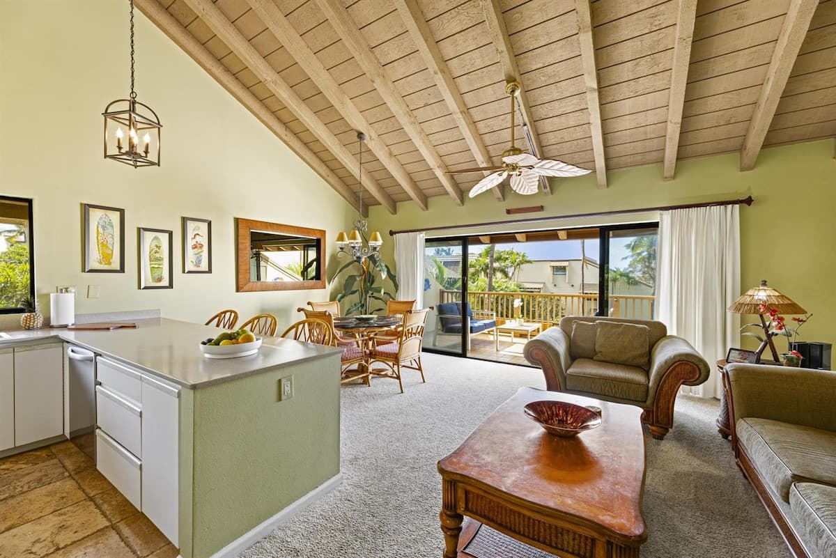 Condo in Kihei · ★5.0 · 2 bedrooms · 5 beds · 2 baths - Photo 2