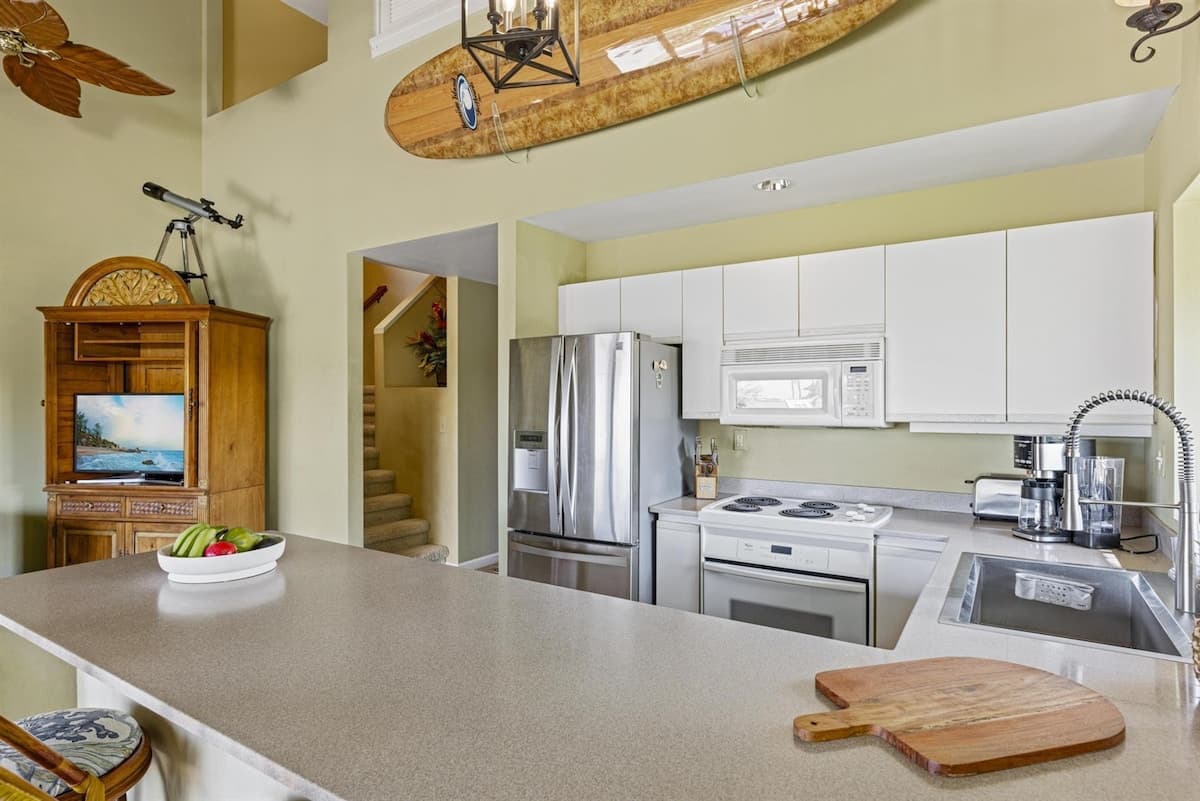 Condo in Kihei · ★5.0 · 2 bedrooms · 5 beds · 2 baths - Photo 5