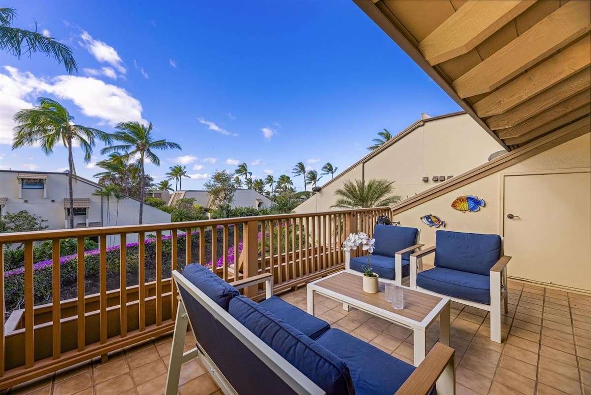 Condo in Kihei · ★5.0 · 2 bedrooms · 5 beds · 2 baths - Photo 3