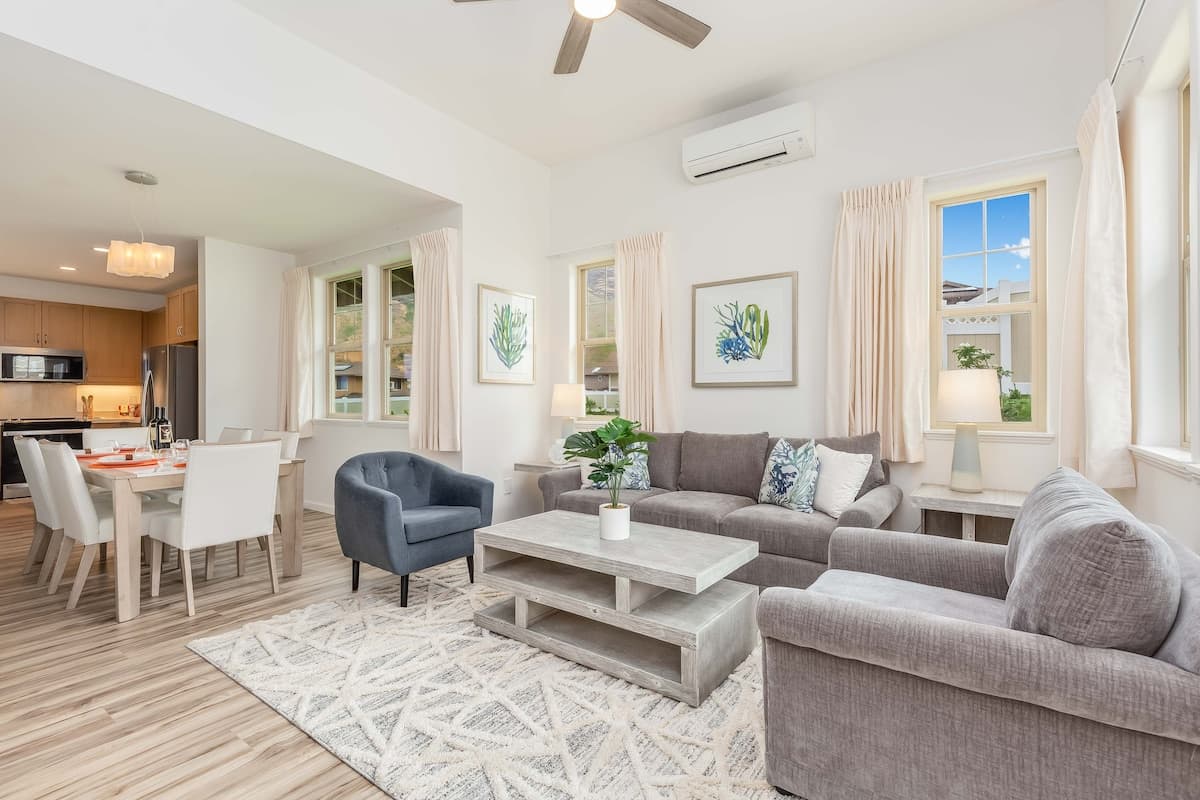 Home in Waianae · ★4.91 · 4 bedrooms · 7 beds · 3.5 private baths - Photo 5