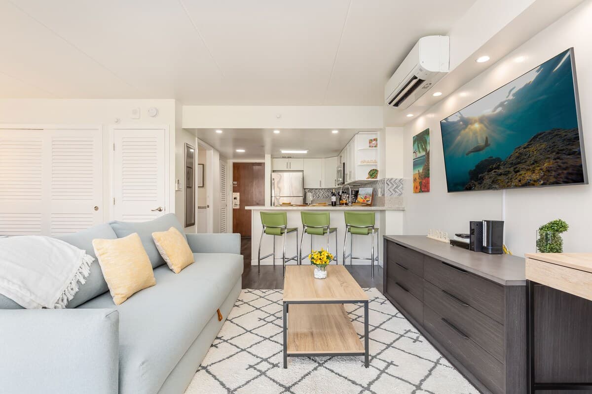 Fully Remodeled Condo at Ilikai Hotel by the Beach - Photo 1