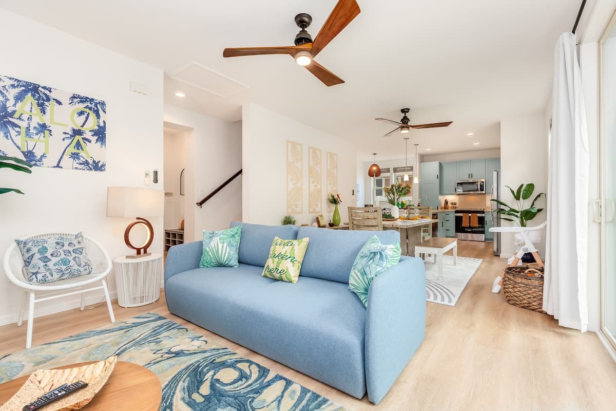 Home in Waianae · ★4.94 · 4 bedrooms · 7 beds · 2.5 private baths - Photo 5