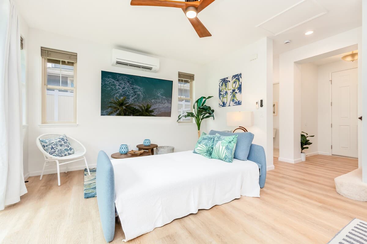 Home in Waianae · ★4.94 · 4 bedrooms · 7 beds · 2.5 private baths - Photo 3
