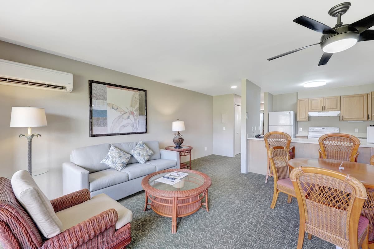 Condo in Kapaa · ★4.94 · 1 bedroom · 2 beds · 1 shared bath - Photo 5
