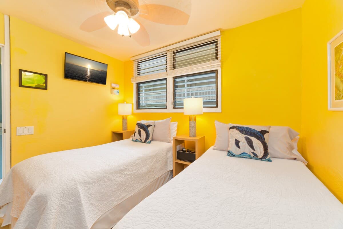 Condo in Kailua-Kona · ★5.0 · 2 bedrooms · 3 beds · 2 baths - Photo 5