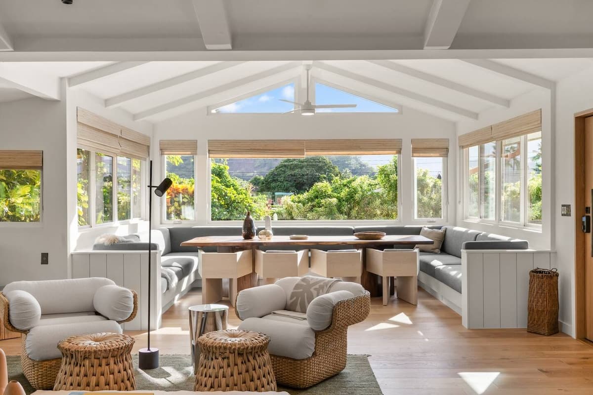 Home in Hanalei · ★5.0 · 5 bedrooms · 5 beds · 4 baths - Photo 1
