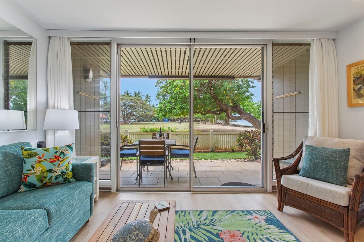Condo in Lahaina · ★5.0 · 1 bedroom · 1 bed · 1 private bath - Photo 2