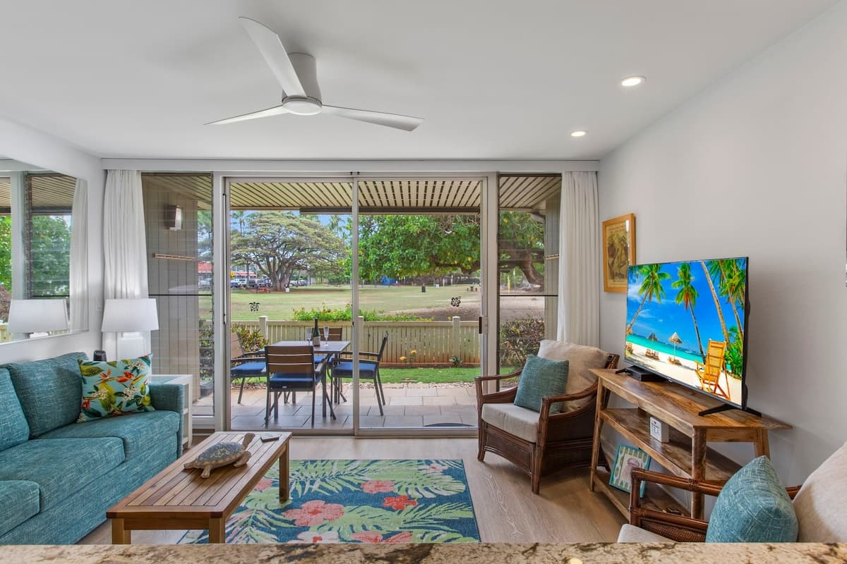 Condo in Lahaina · ★5.0 · 1 bedroom · 1 bed · 1 private bath - Photo 4