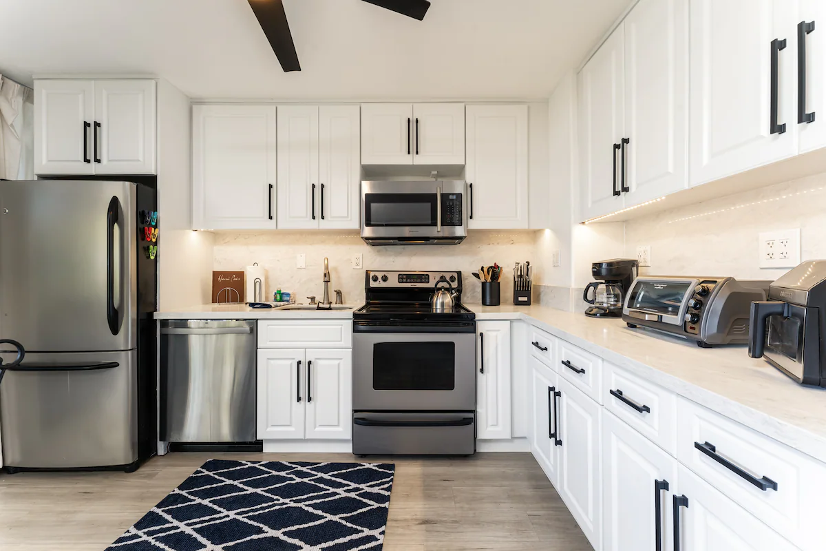 Condo in Kihei · ★4.83 · 2 bedrooms · 2 beds · 2 baths - Photo 4