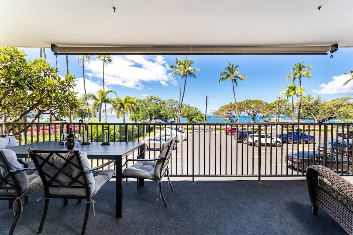 Condo in Kihei · ★4.83 · 2 bedrooms · 2 beds · 2 baths - Photo 1