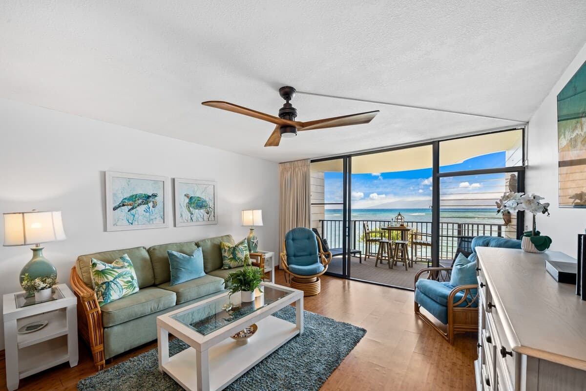 Condo in Lahaina · ★4.17 · 1 bedroom · 2 beds · 1 bath - Photo 2