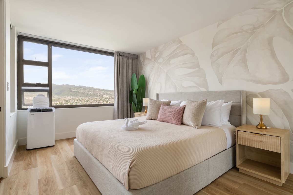 The Monstera, parking & beach - Photo 1